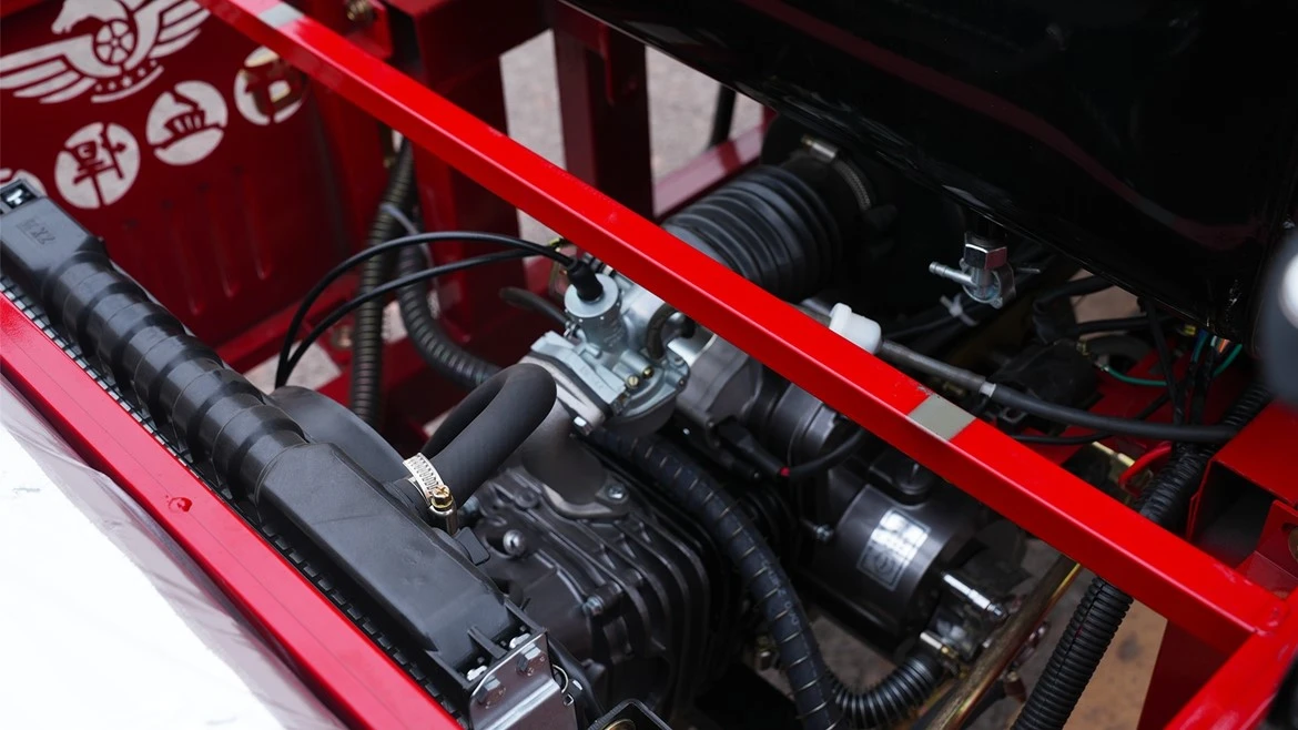 Three Wheeler Loading Tempo Engine Three Wheeler Loading Tempo Engine